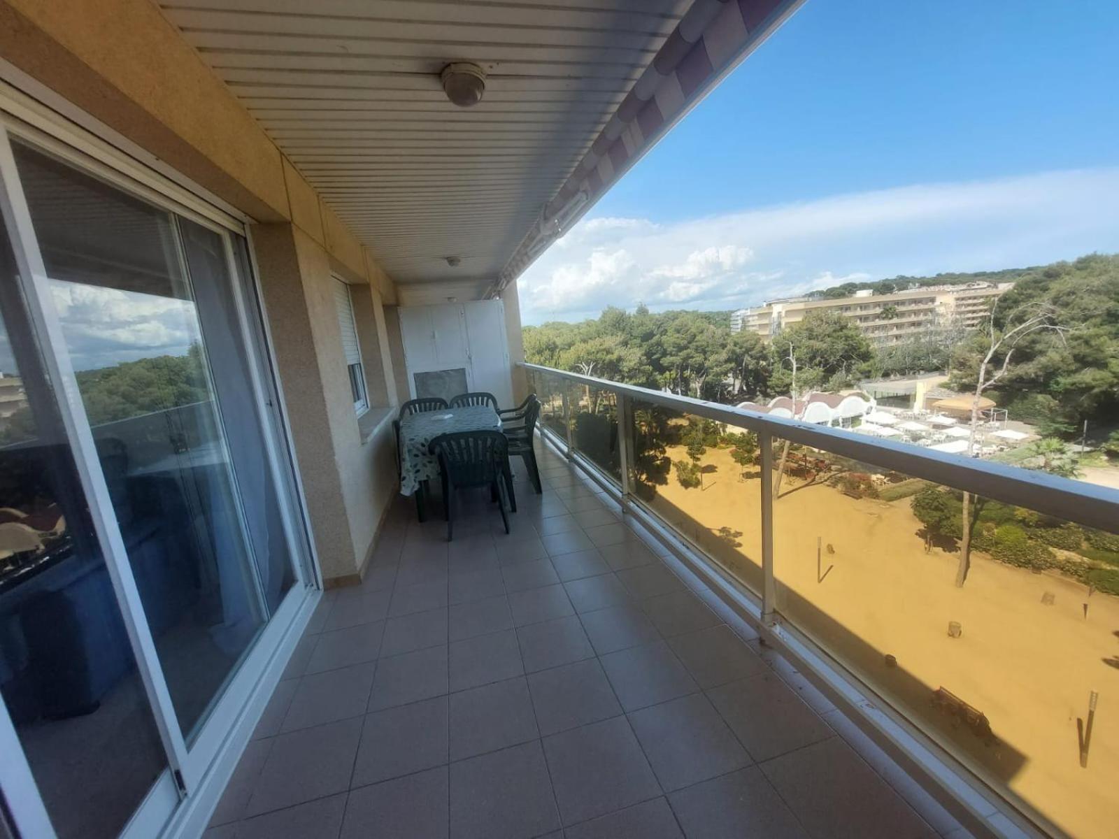 Rentalmar Central Park Salou Zimmer foto